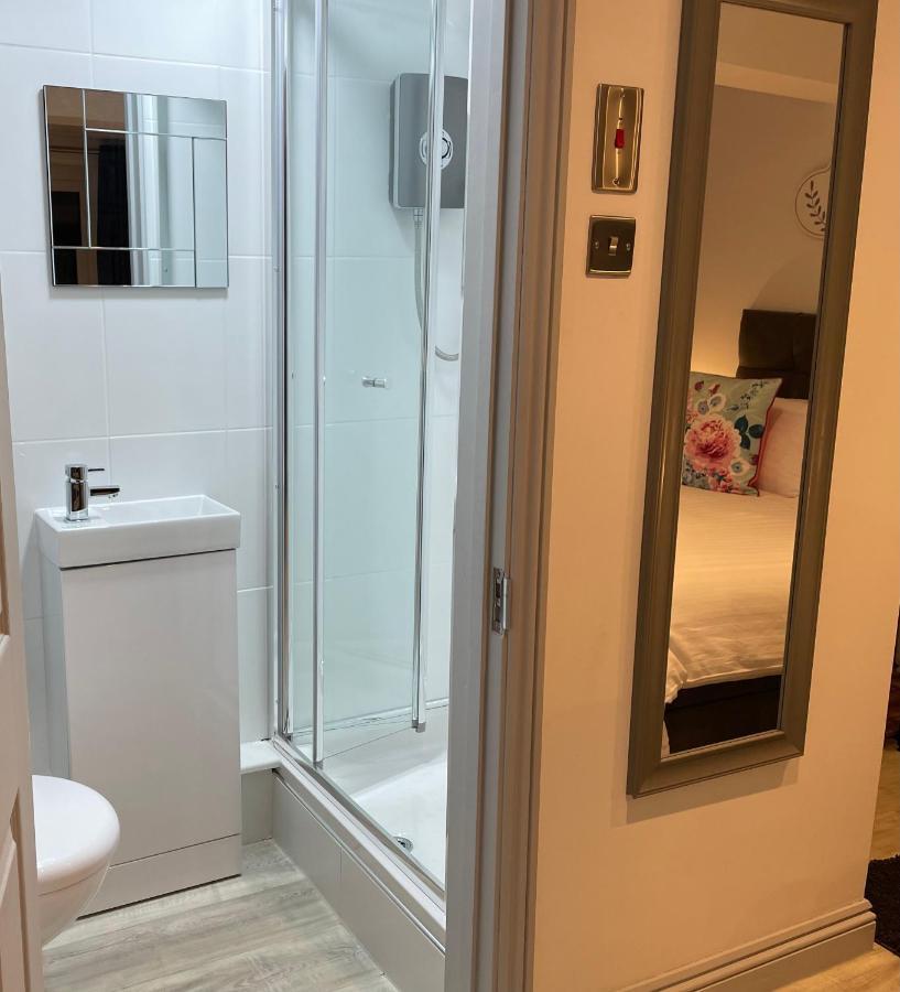 Stunning Contemporary 1 Bedroom En-Suite Annexe Plymouth Kültér fotó